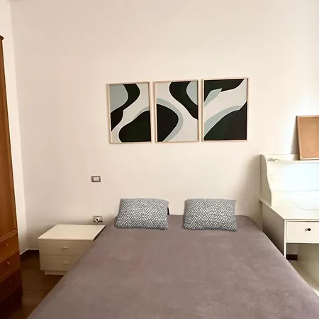 A39 - Ancona, Comodo Trilocale In Centro Storico * Ancona